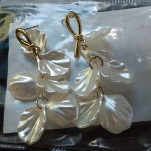 Elegant Gold and Cream Floral Drop Earrings